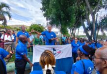 ADP realiza “Bocinazo” frente a dependencias de Educación por mejores condiciones de trabajos